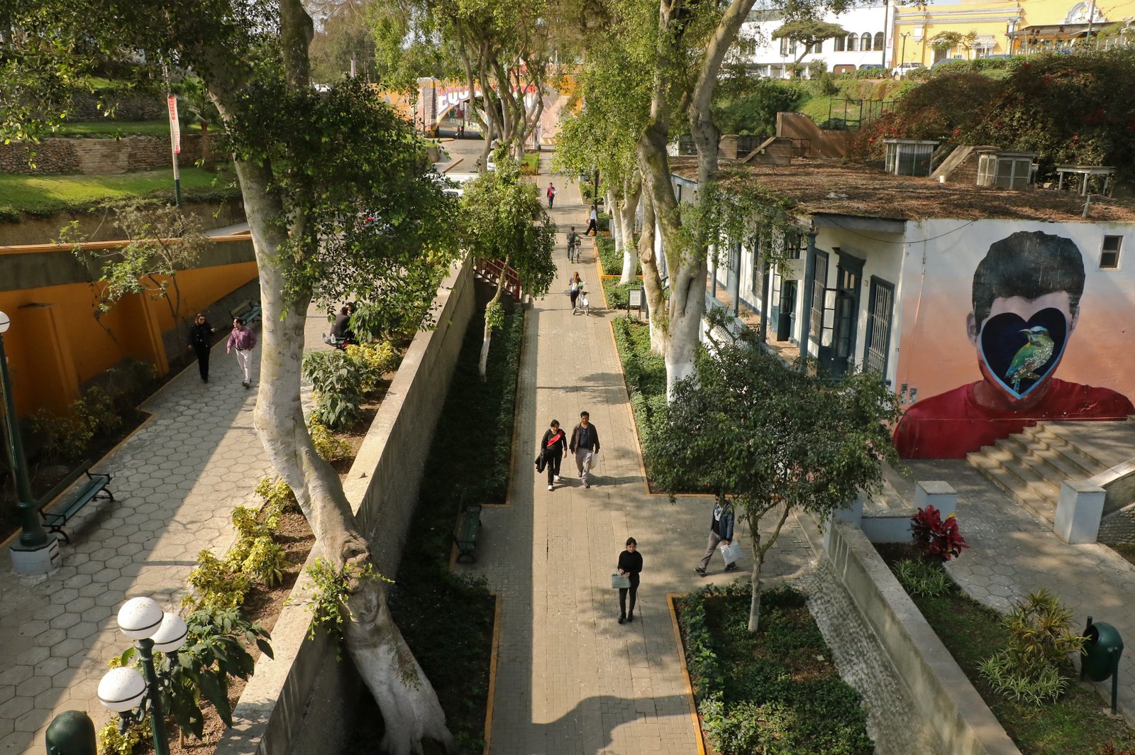Bajada de los Baños Barranco